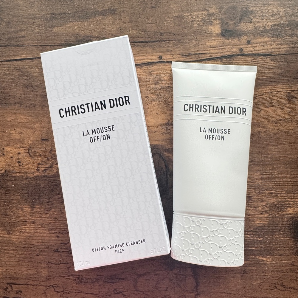 Dior La Mousse Off/On Cleanser - White